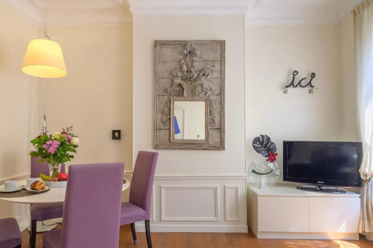 Le Marais Moderne Apartment